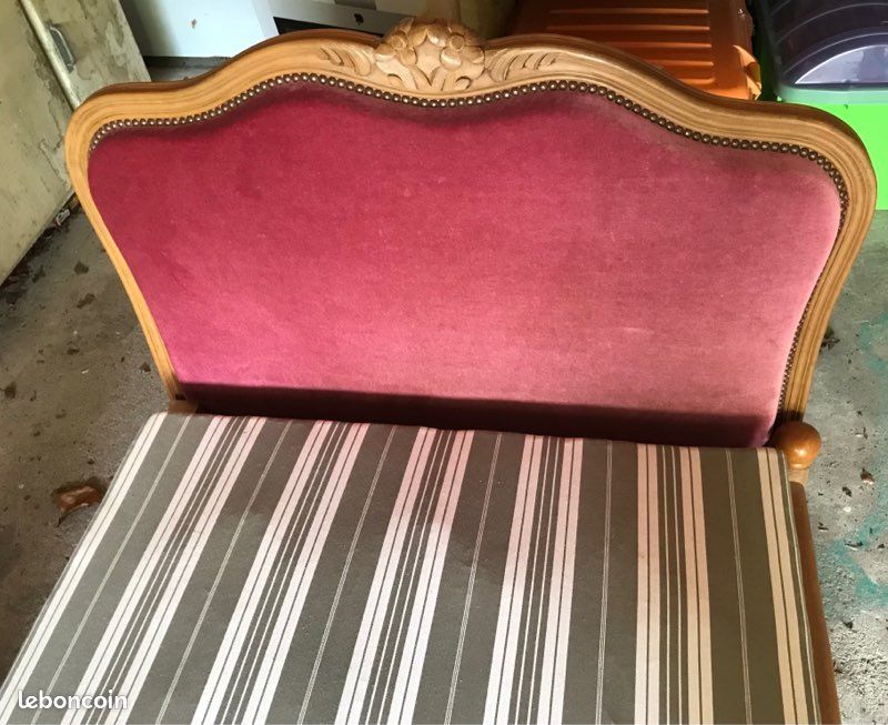 Lit tapissier en bois 90x190 prix à négocier (image 2)