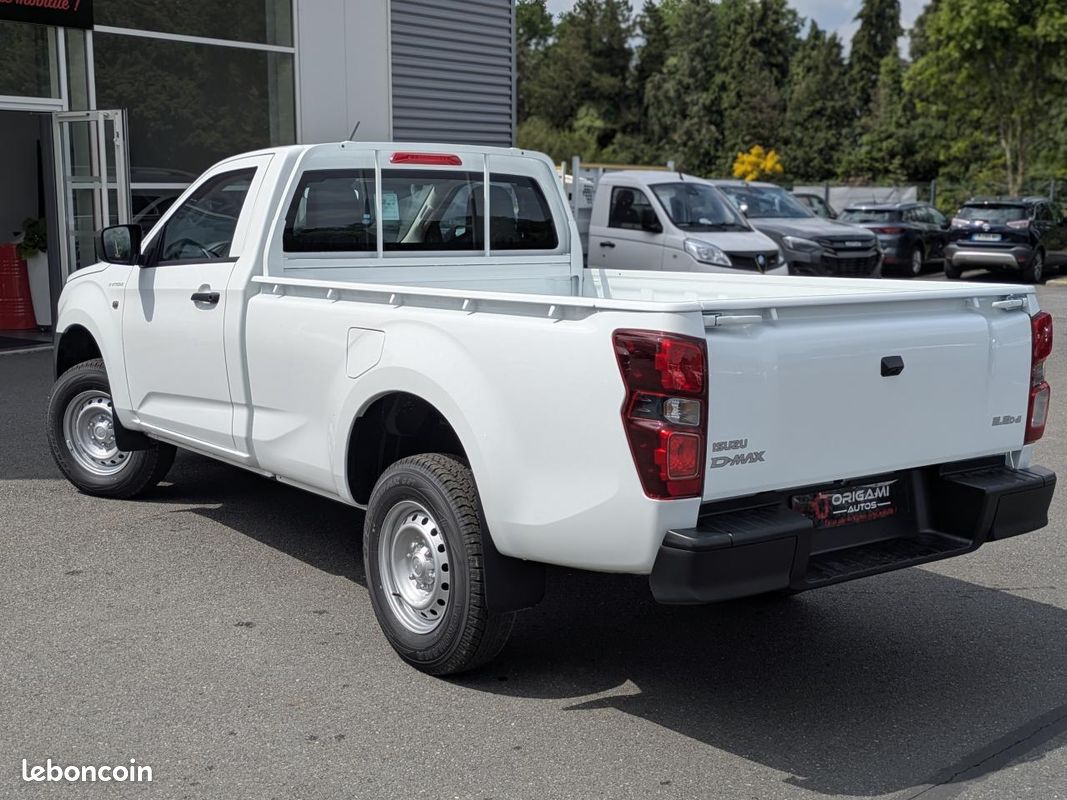 ISUZU D-MAX * 30 500 HT*SINGLE B-STRONG 2.2 DMS M/T 4x4 MY2026 Euro6e-bis SPLASH WHITE (image 2)