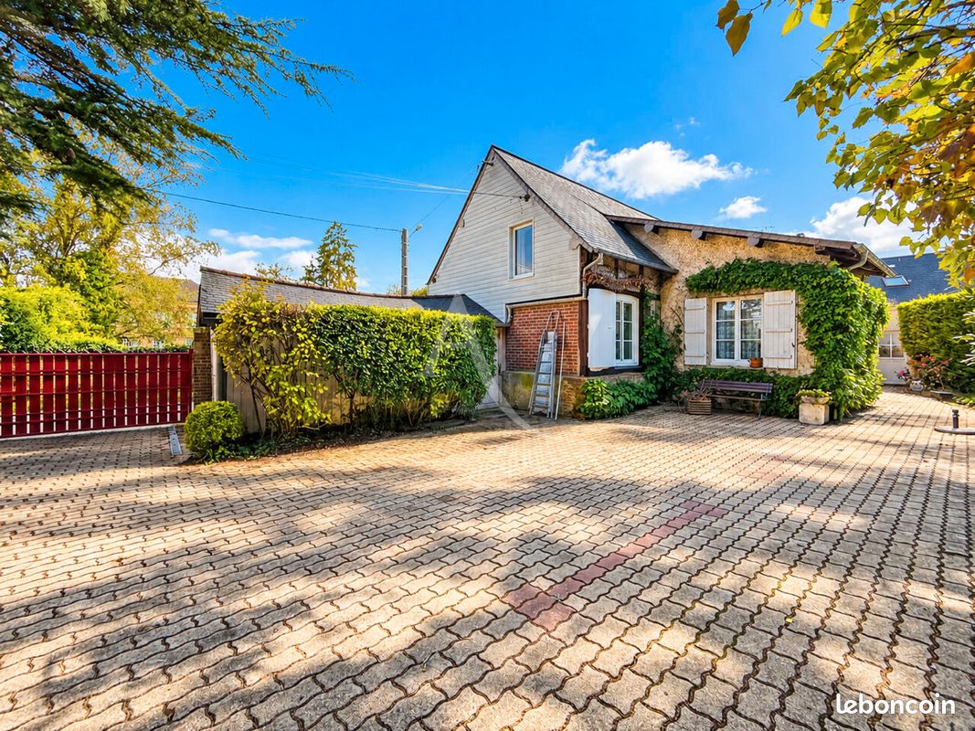 Maison 6 pièces 165 m² · à Étrépagny · 165 m² · 235 000 €