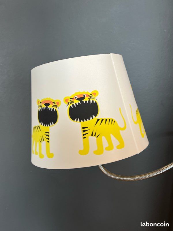 Abat-jour tigre IKEA et pied de lampe orientable (image 3)