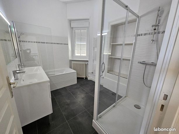 Villa 11 pièces 233 m² — 11