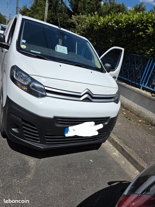 CITROËN JUMPY III VUL XS 1.5 BlueHDi 16V Fourgon court 102 cv (image 2)