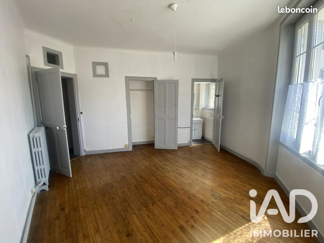 Appartement 2 pièces 49 m² · à La Roche-sur-Yon · 49 m² · 126 000 €