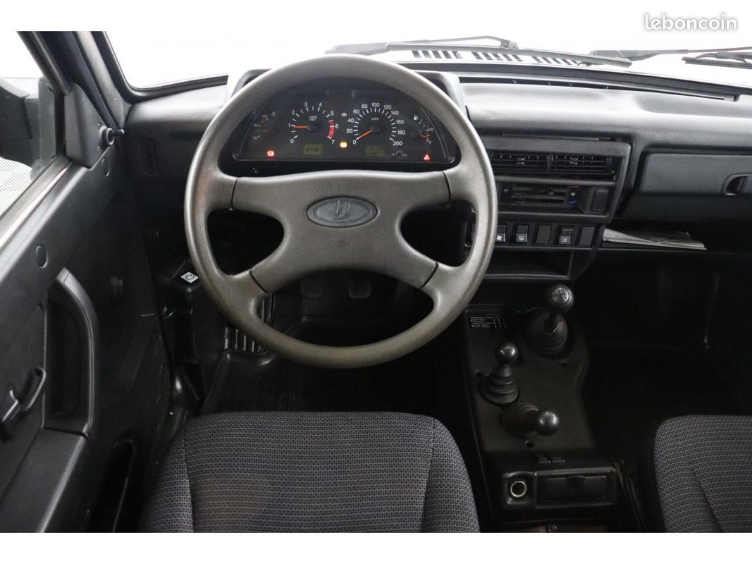 LADA NIVA 1.7i - 81 Utlilitaire (image 11)
