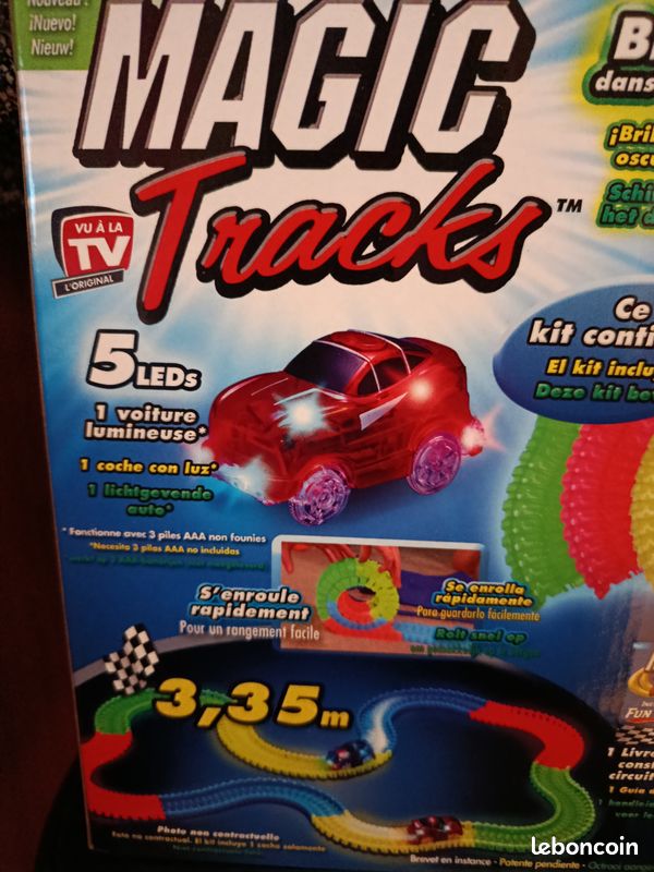 Funkprofi Paquete de 3 coches de juguete para niños Magic Track: coche de ingeniería amarillo, coche de carreras azul, camión de bomberos rojo con 5 luces LED intermitentes