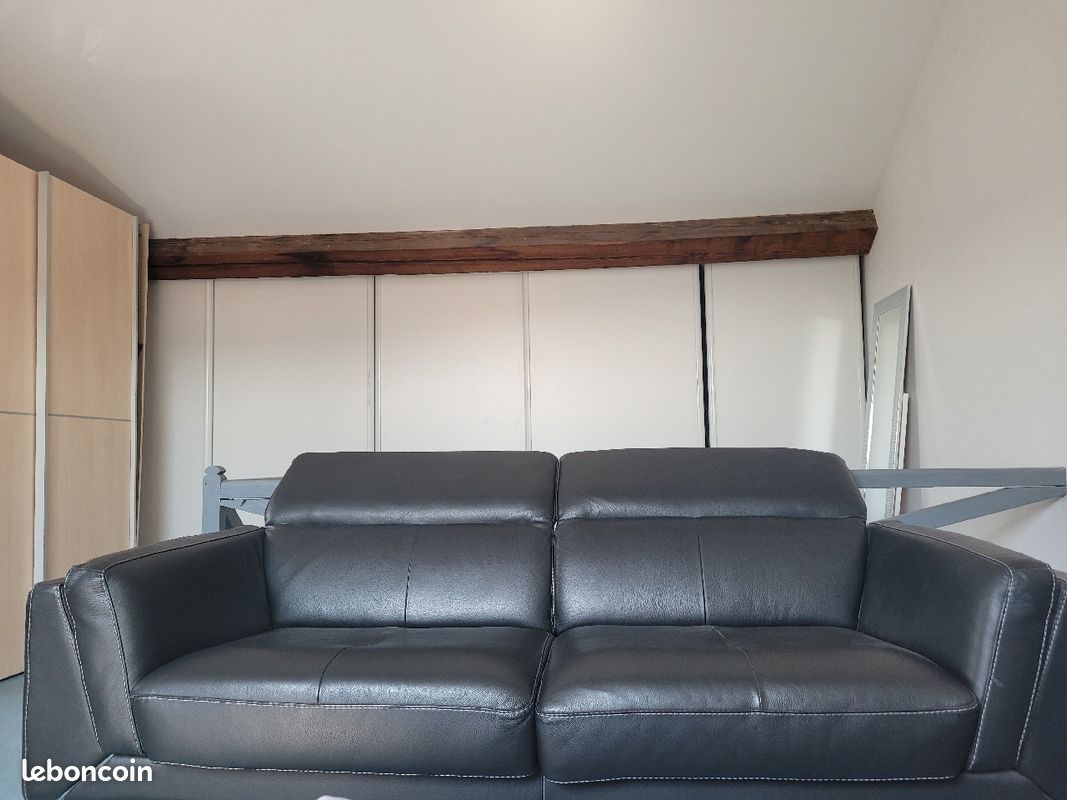 Vends canape noir bon etat (image 1)