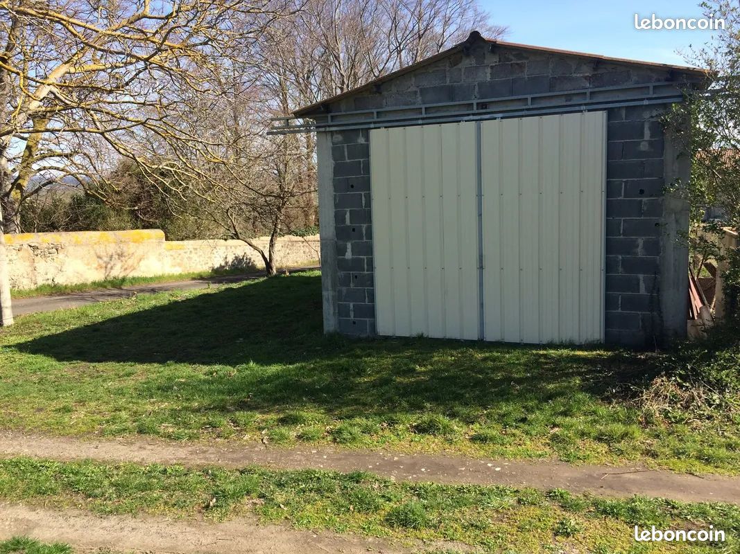 Cherche terrain/hangar dans le 66 · à Perpignan · 85 000 €