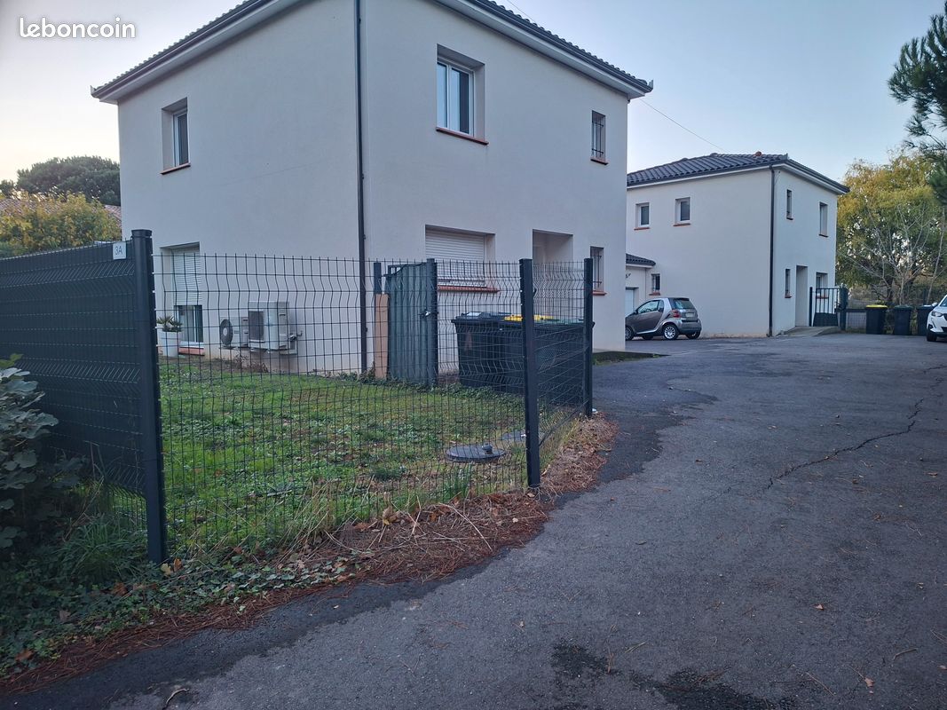 Maison 4 pièces 100 m² · à Saint-Geniès-Bellevue · 100 m² · 1 350 €