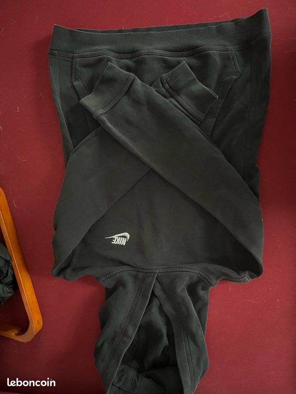 Pull Nike noir (image 4)