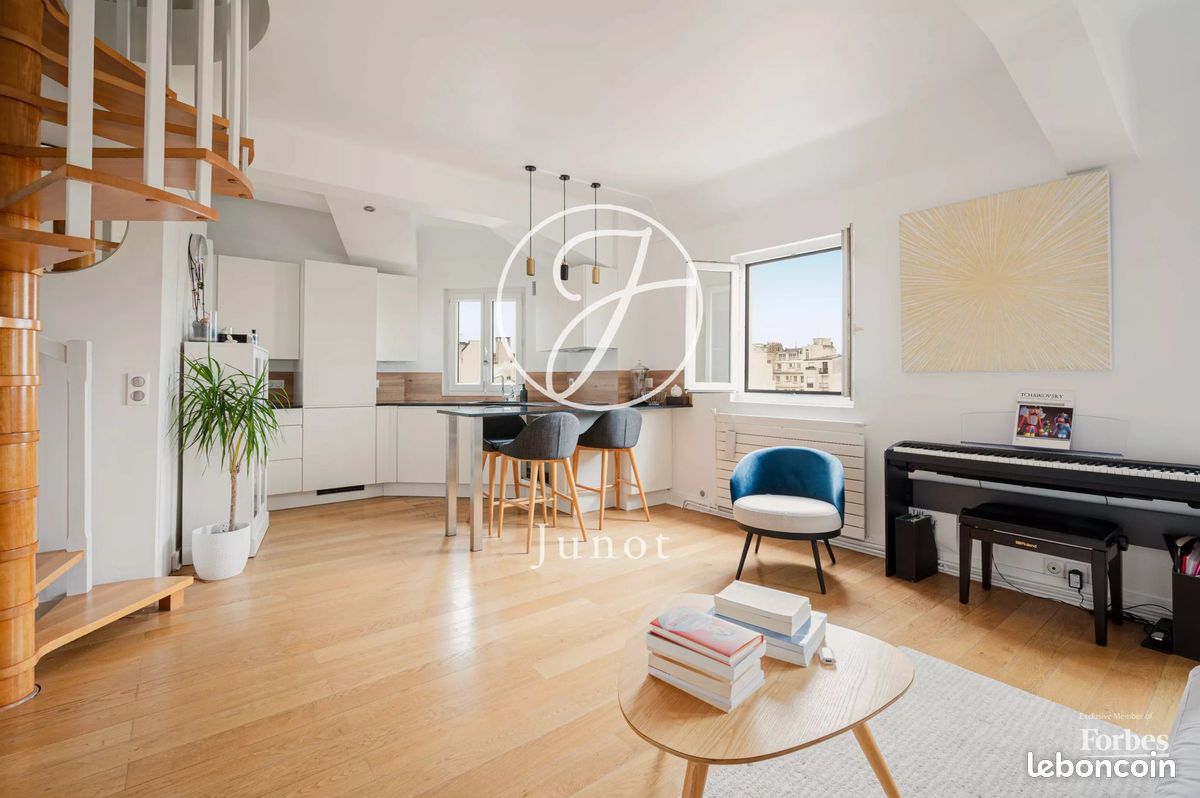 Appartement 4 pièces 73 m² · à Paris · 73 m² · 895 000 €