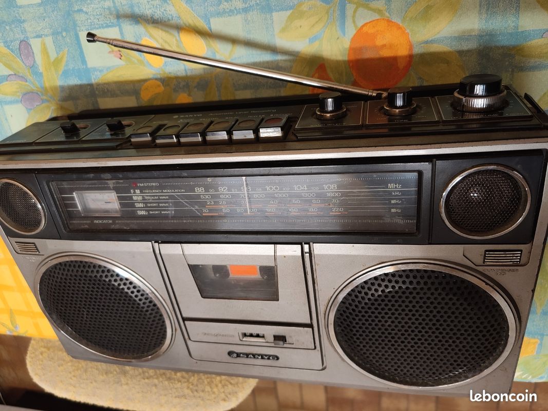 Poste radio stéréo vintage Philips Cubic Compo B8254/00