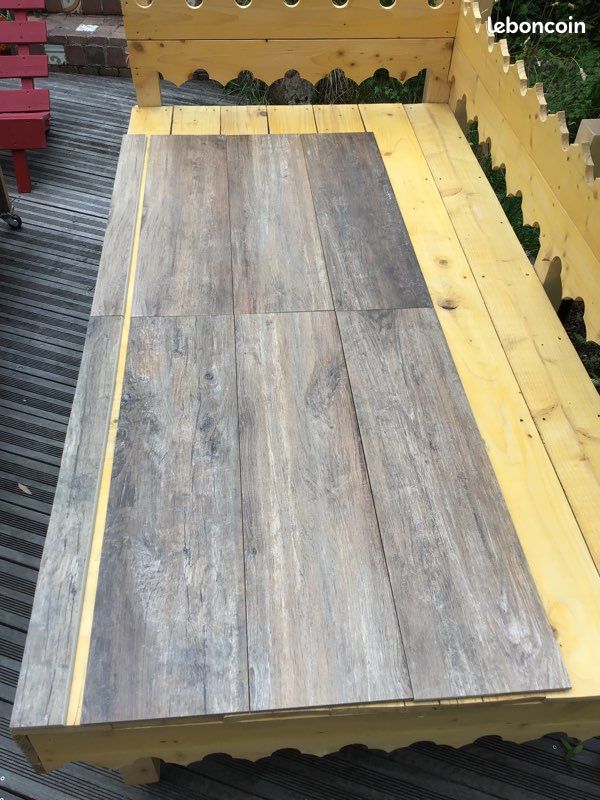 Carrelage imitation bois (image 2)