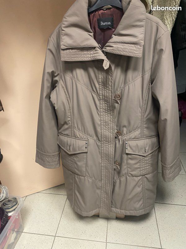 Manteau long femme, taille L beige marque Burton neuf Vêtements