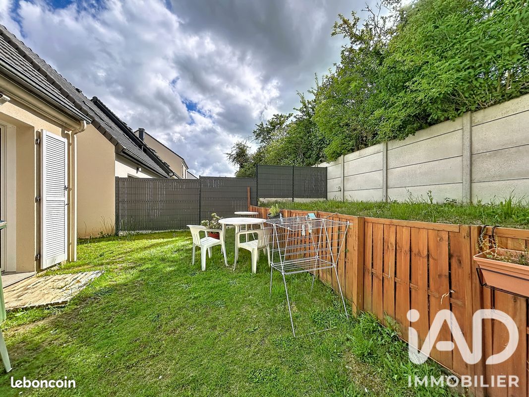 Maison 3 pièces 82 m² · à Salouël · 82 m² · 1 038 €