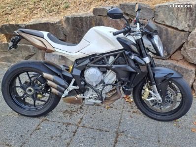 Mv agusta superbe moto baisse de prix (image 1)