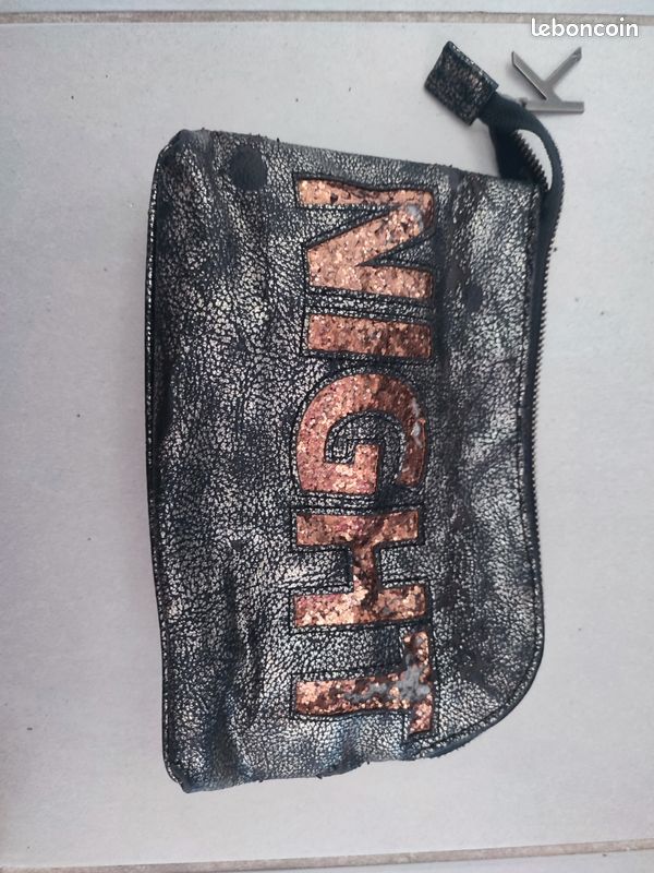 Trousse de toilette (image 1)