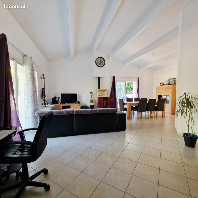 Maison 5 pièces 156 m² · à Saint-Agnant · 156 m² · 284 850 €