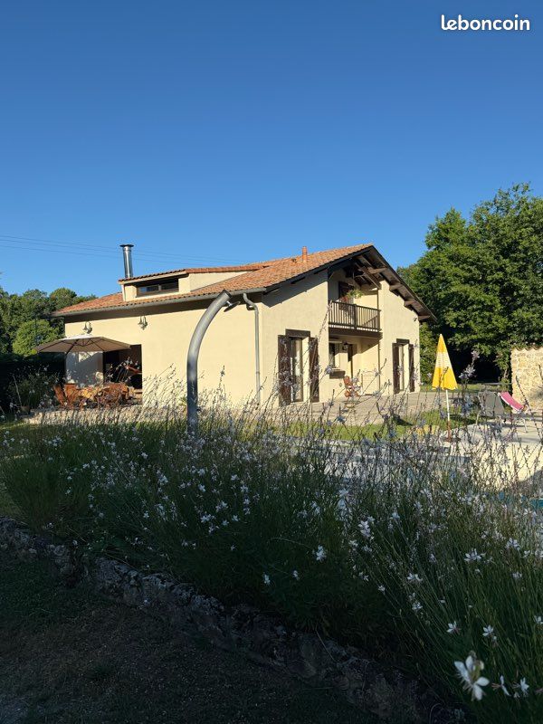 Maison 6 pièces 141 m² · à Saint-Sauveur · 141 m² · 392 000 €