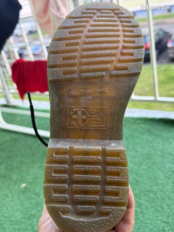 Dr. Martens 1460 noires cuir – Taille 40 – Très bon état (image 5)