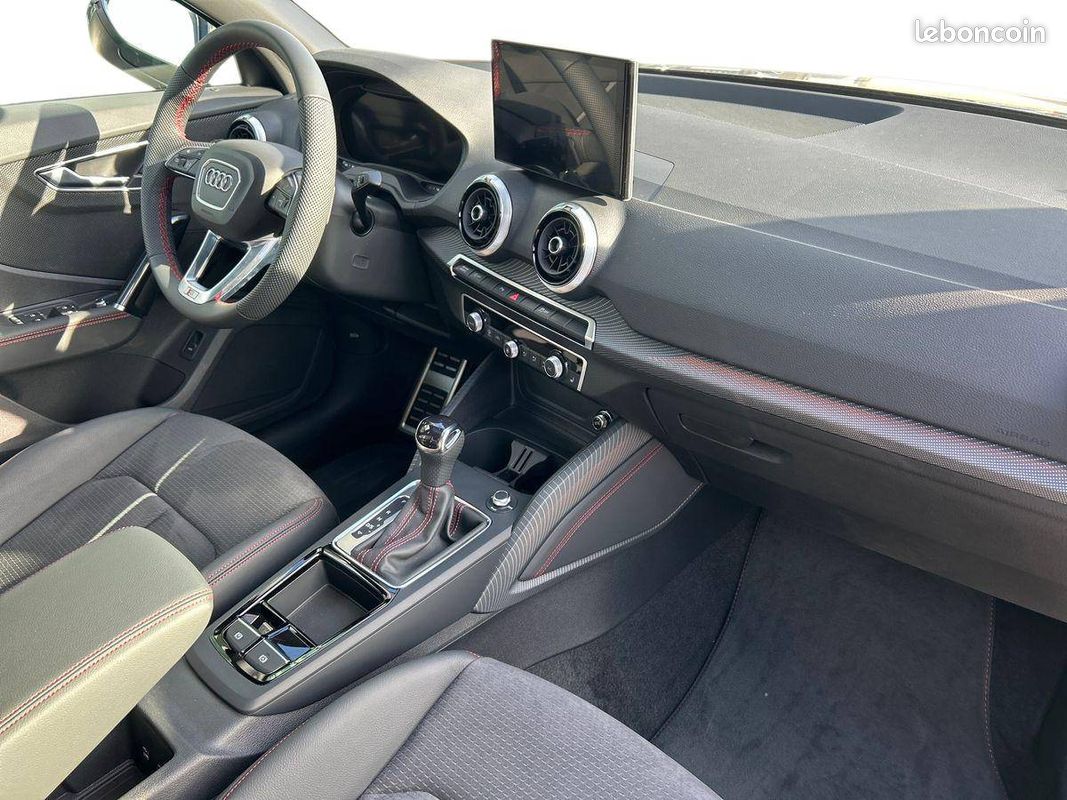 AUDI Q2 35 TDI 150 S tronic 7 S line Plus (image 9)