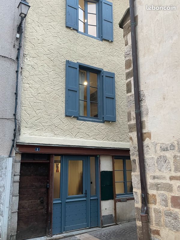 Maison 6 pièces 170 m² · à Maurs · 170 m² · 159 000 €