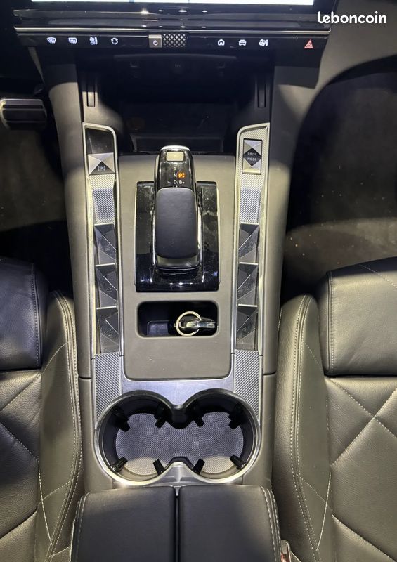 DS DS 7 E-TENSE 225ch Bastille - Origine France / CarPlay / Suivi complet / Caméra 360° / Hayon électrique et main libre / Keyless Go / Gris Laqué / Pack Drive Assist (image 44)