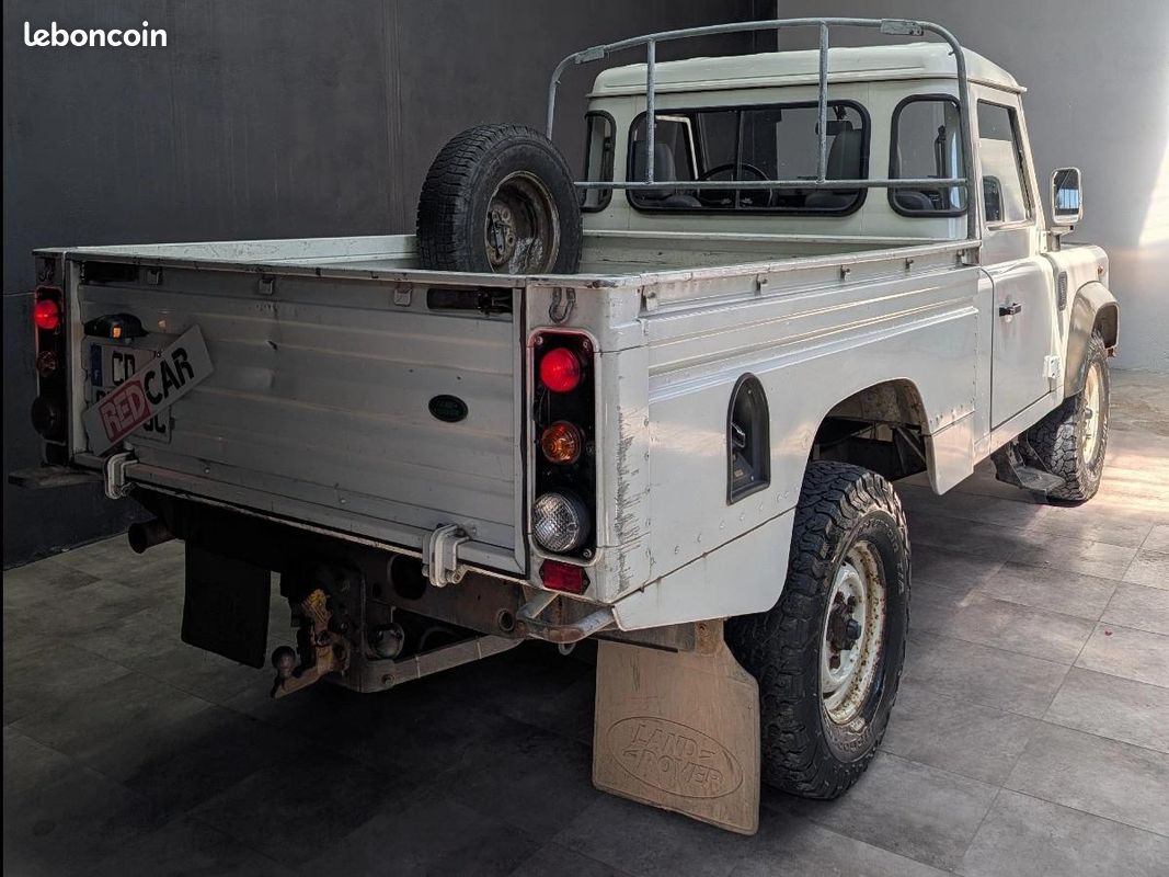 Land Rover Defender 110 Pick-Up 2.5 TD5 15P 122 Cv (image 3)