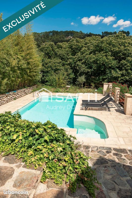 Maison 13 pièces 232 m² · à Les Vans · 232 m² · 495 000 €