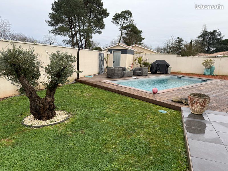 Maison 6 pièces 230 m² · à Izon · 230 m² · 580 000 €