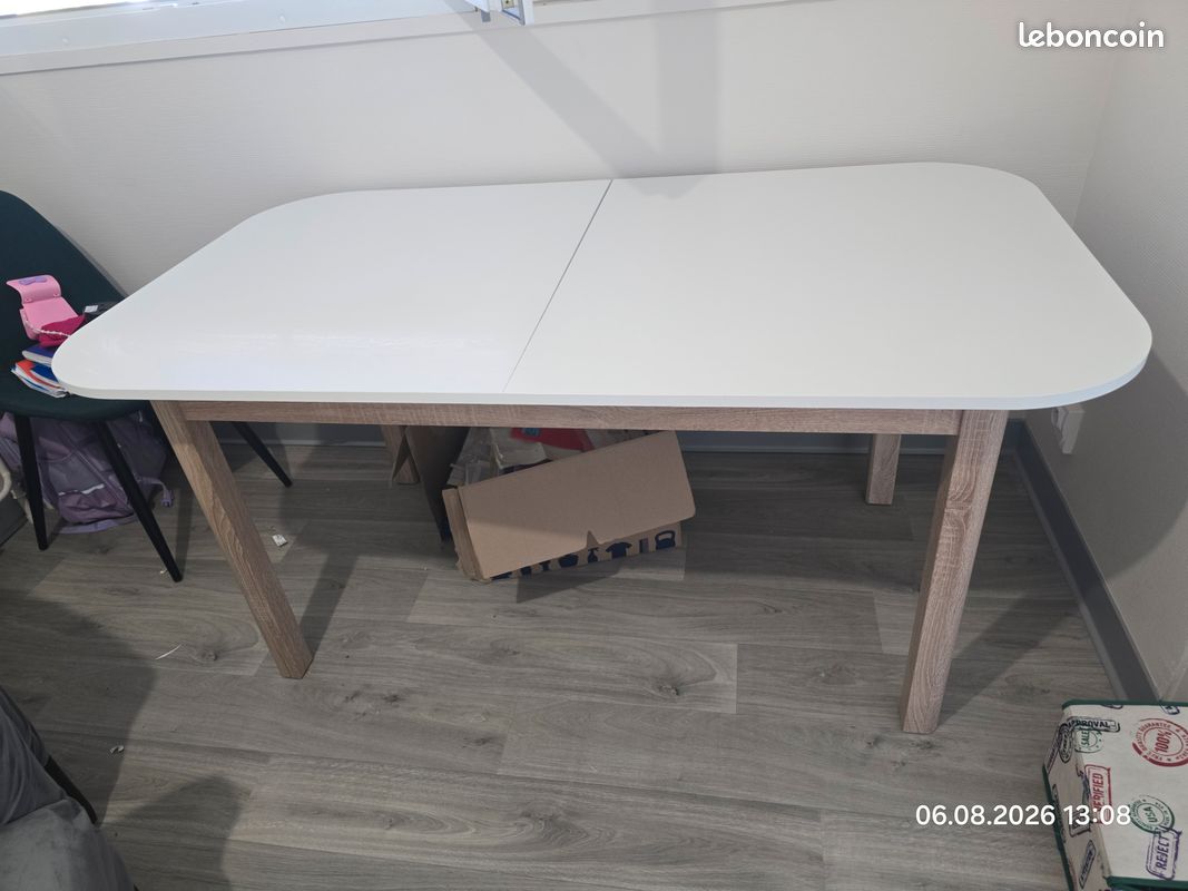 Grande Table (image 1)