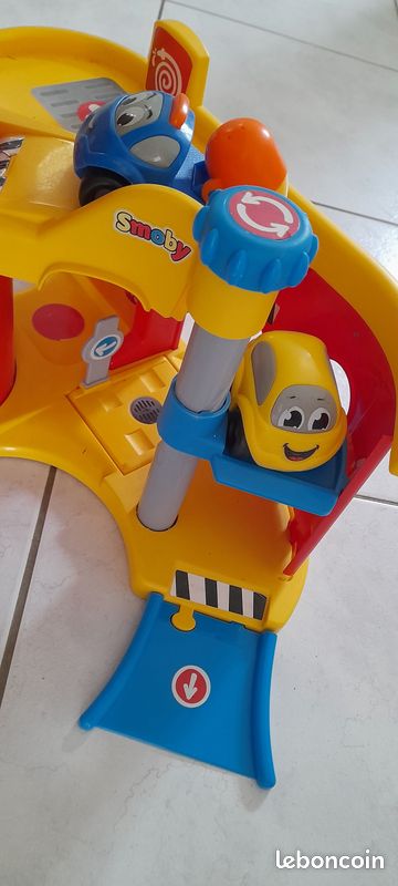 Garage voitures pour bébé (image 3)