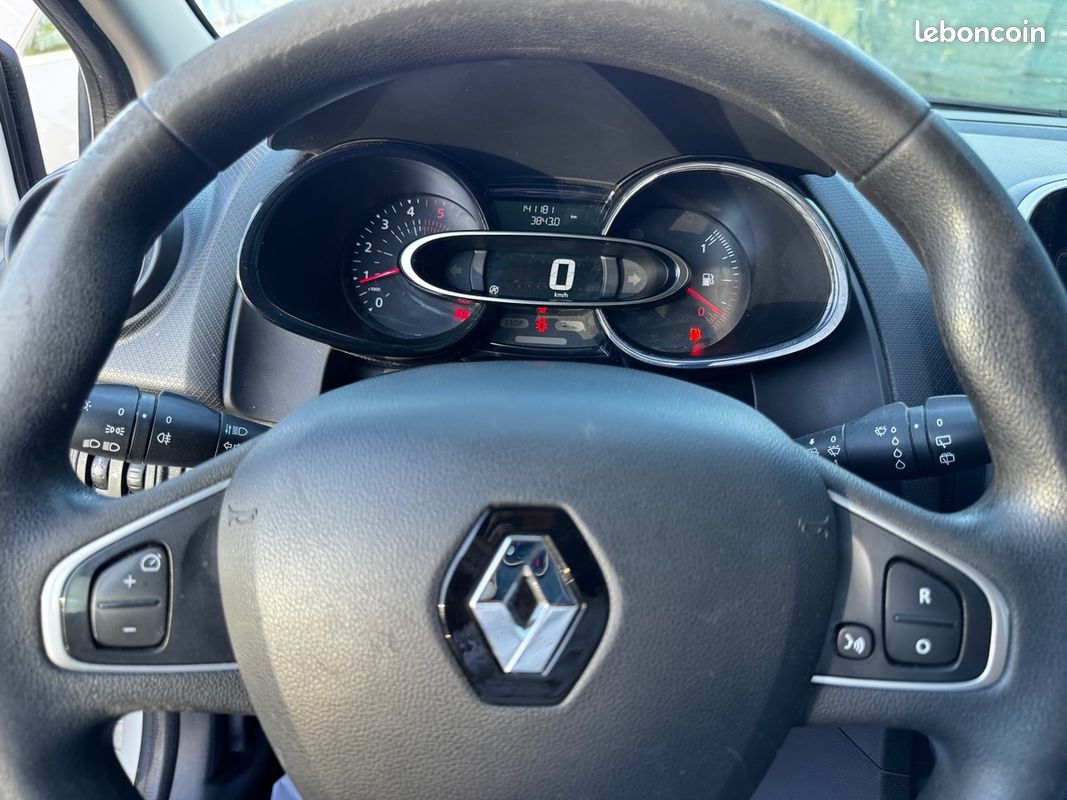 RENAULT Clio IV DCI 75 CV ENERGY LIFE DISTRIBUTION OK (image 18)