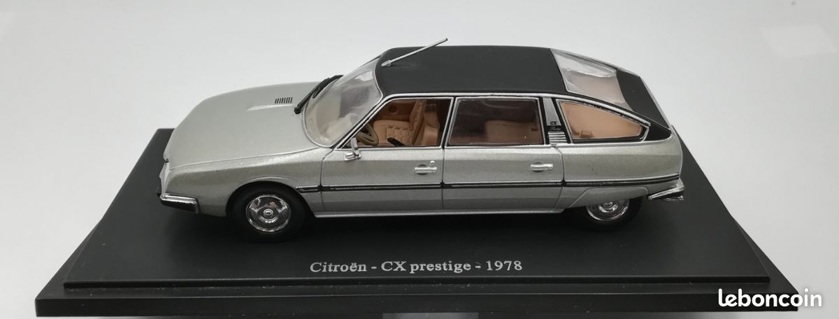 Modèle Réduit CITROËN CX Prestige 1978 Gris - Échelle 1:43 Universal Hobbies - Sous Blister (occasion)