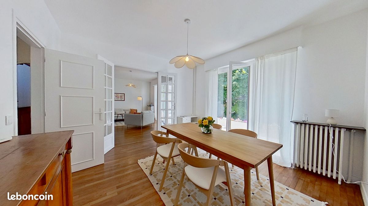 Maison 6 pièces 130 m² · à Sceaux · 130 m² · 4 834 €/mois