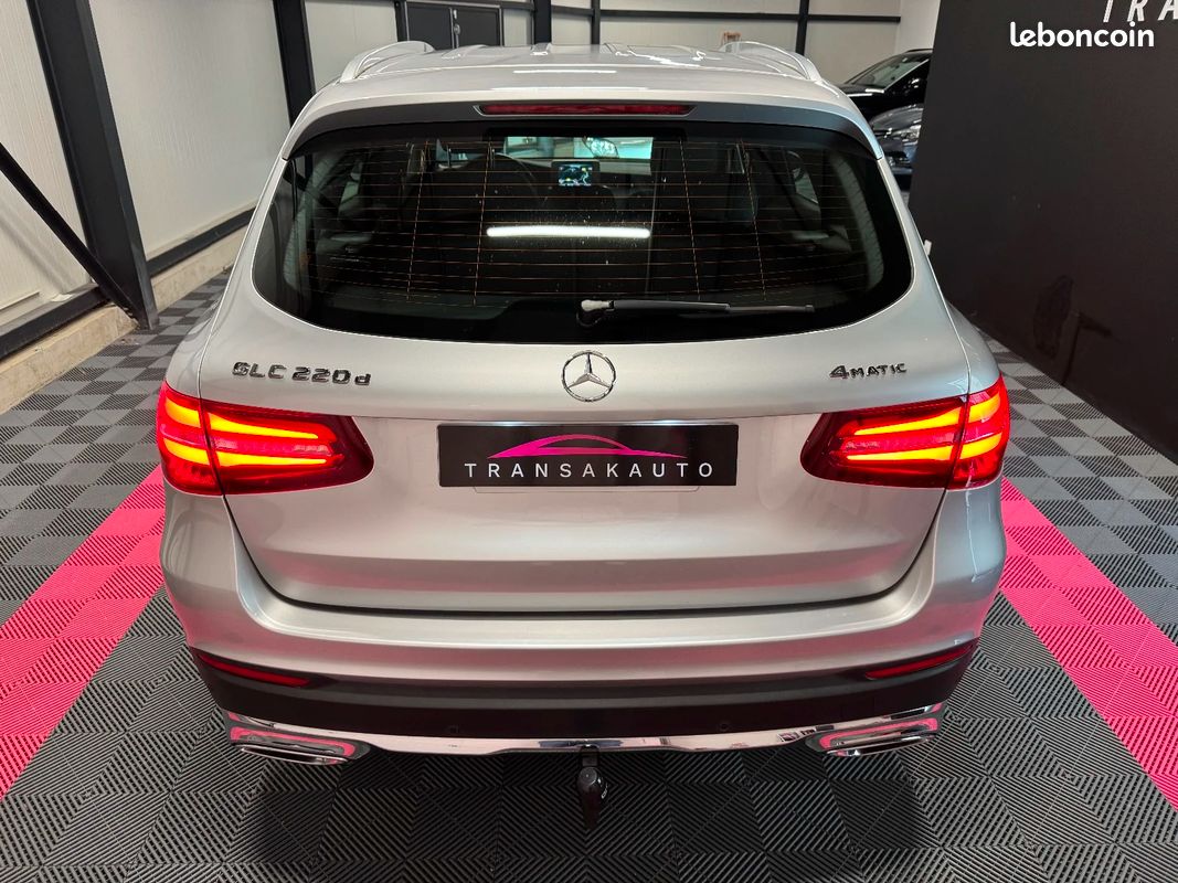 MERCEDES GLC 220 d 9G-Tronic 4Matic Sportline / SUIVI ENTRETIEN / PACK AMG / ATTELAGE / GARANTIE 12 MOIS (image 5)
