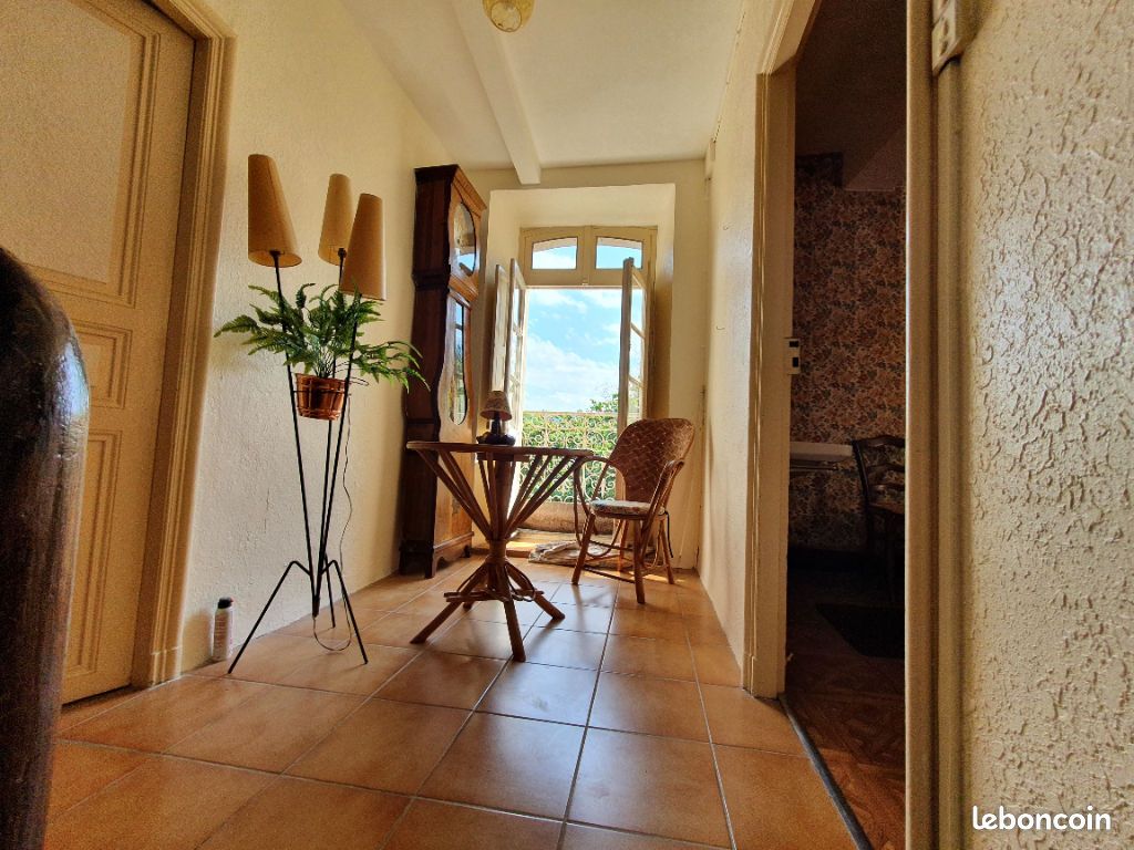 Maison 8 pièces 141 m² · à Rennes-les-Bains · 141 m² · 129 900 €