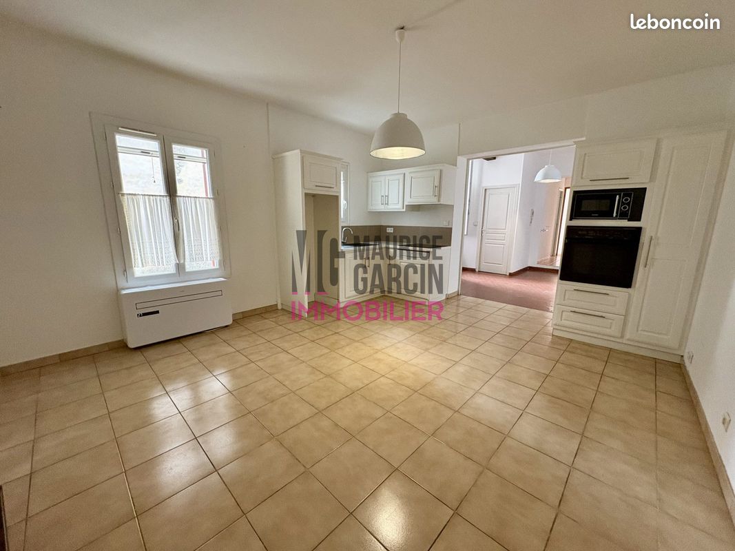 Appartement 2 pièces 55 m² · à Pernes-les-Fontaines · 55 m² · 149 800 €