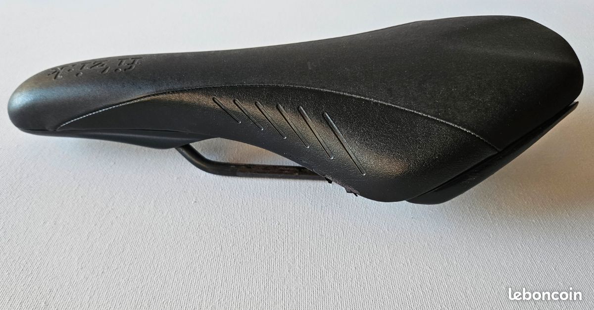 Selle VTT Fizik Gobi - Équipements vélos