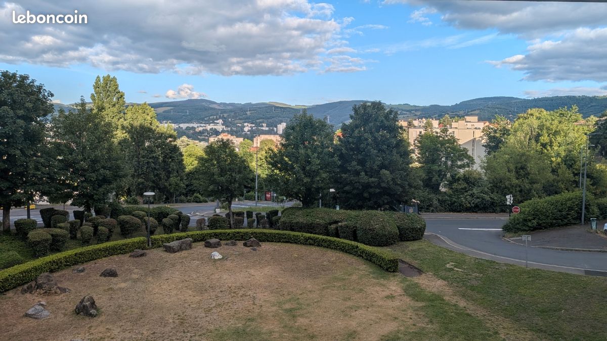 Appartement 4 pièces 74 m² · à Saint-Étienne · 74 m² · 68 000 €