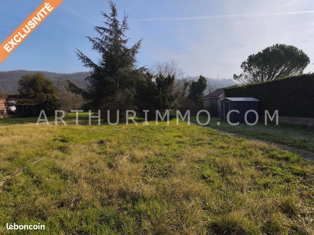 Terrain 1022 m² · à Saint-Maurice-l'Exil · 1 022 m² · 143 000 €