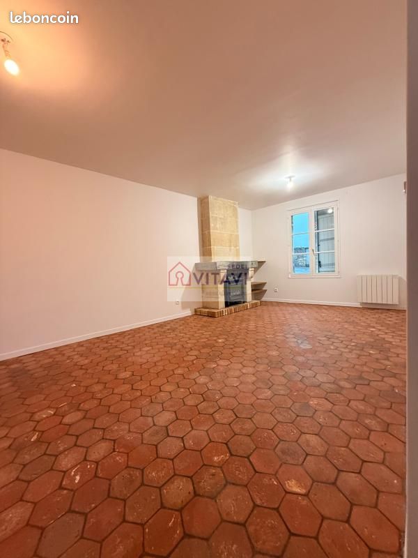 Maison 3 pièces 84 m² · à Bitry · 84 m² · 760 €/mois