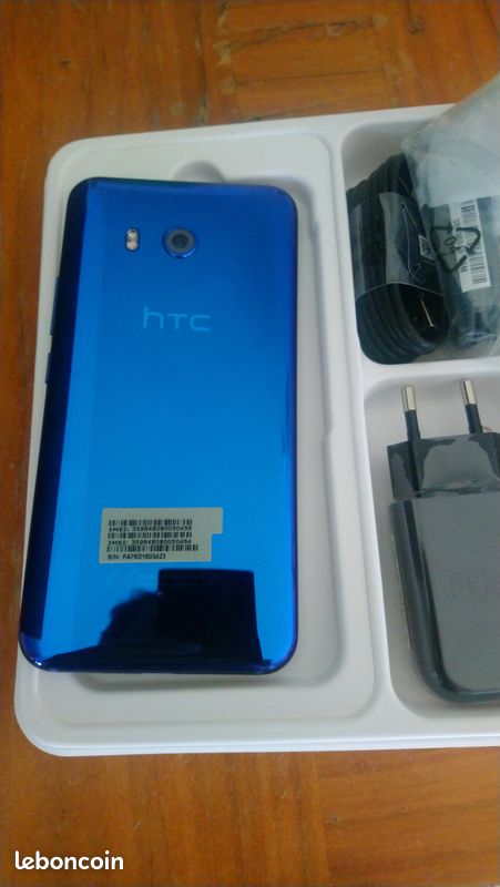 Smartphone HTC (image 1)