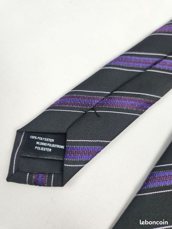 Cravate Homme Geoffrey Beene, Rayée Violette, Largeur Classique, Neuve Avec étiquettes