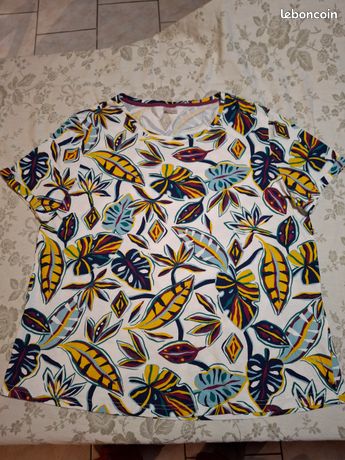 Haut Blanc à Motifs Florales Damart Taille 18/20 – Occasion Très Bon État