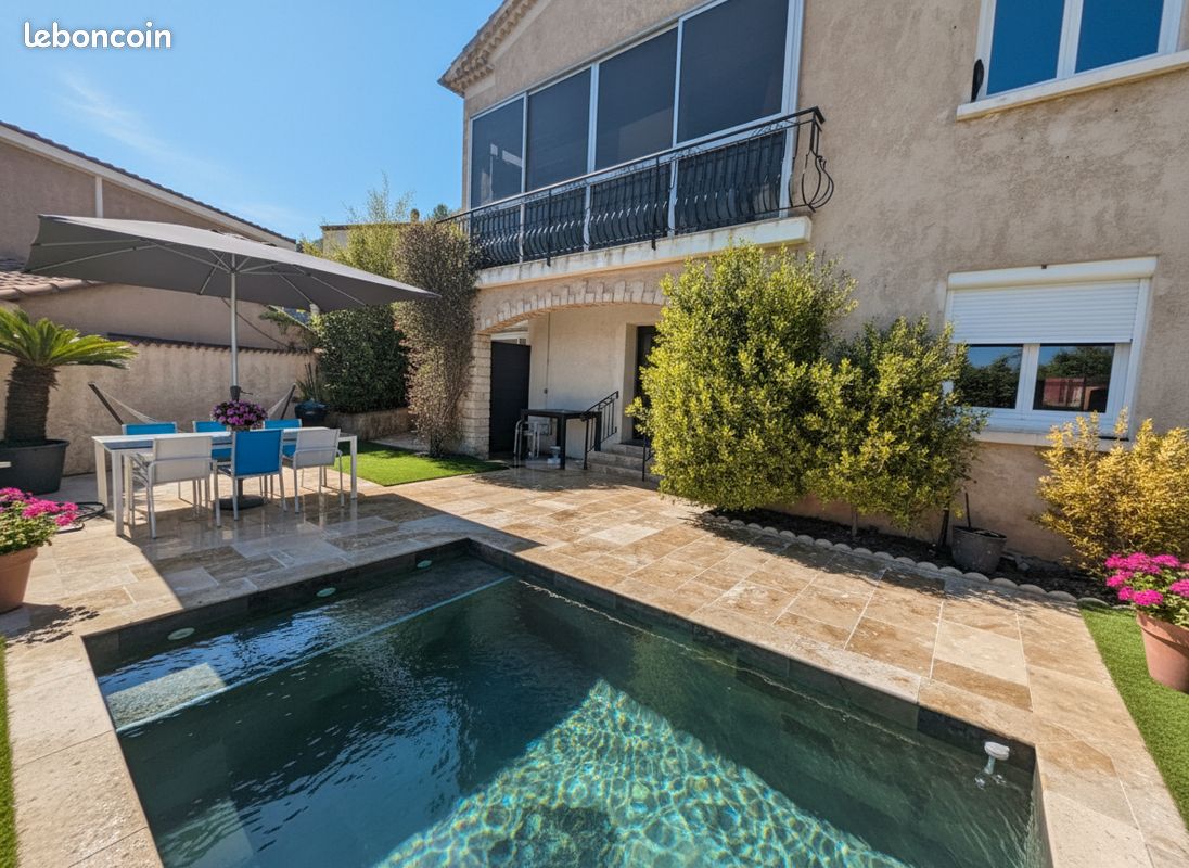 Maison 8 pièces 237 m² · à Cuers · 237 m² · 728 000 €