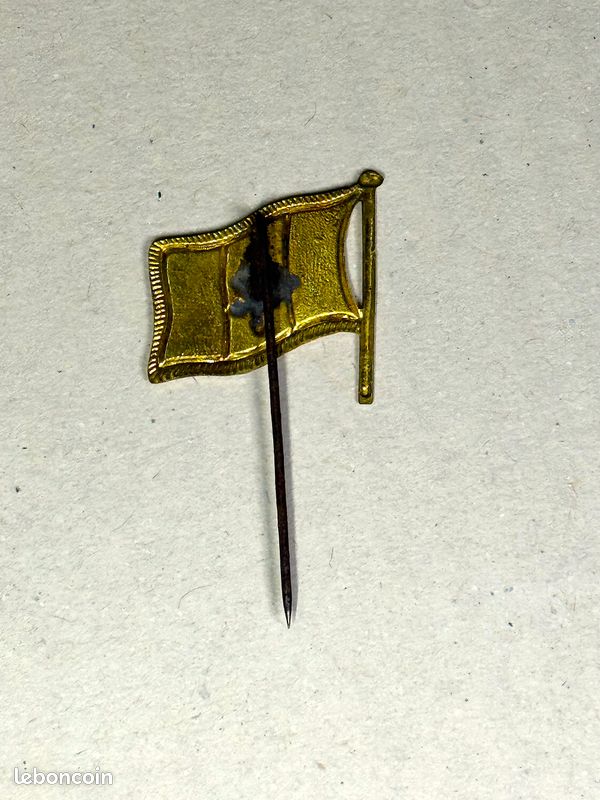 Broche Ancienne Signée De Lorraine - Occasion - Pièce Vintage Avec Traces D'usage