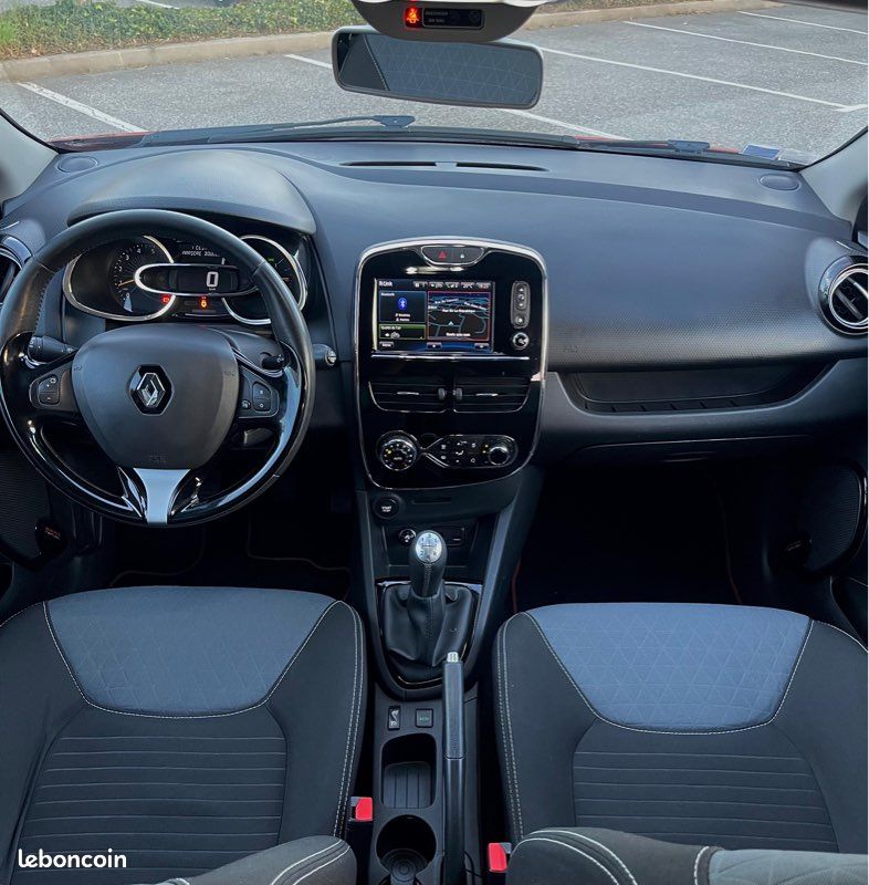 Renault clio4 r-link 1.5 90ch - Voitures