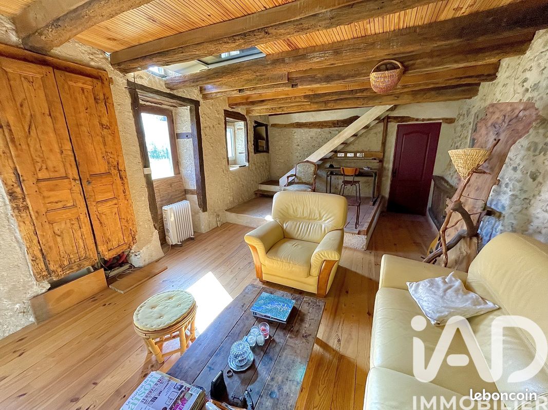 Maison 4 pièces 114 m² · à Saulgé · 114 m² · 75 000 €