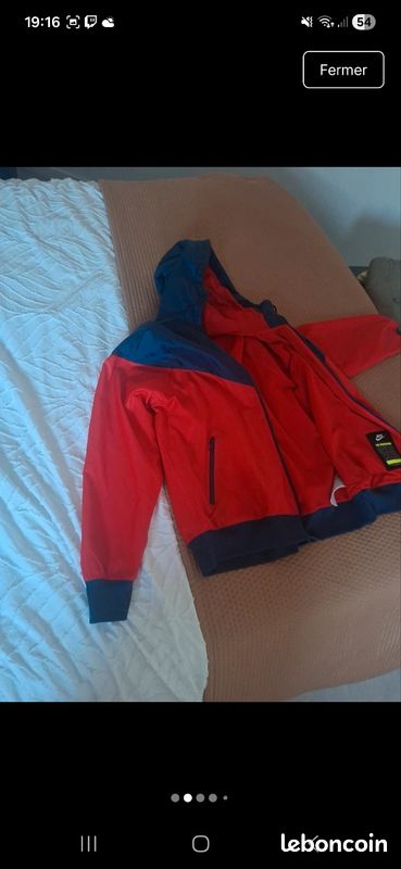 Coupe vent nike taille M (image 4)