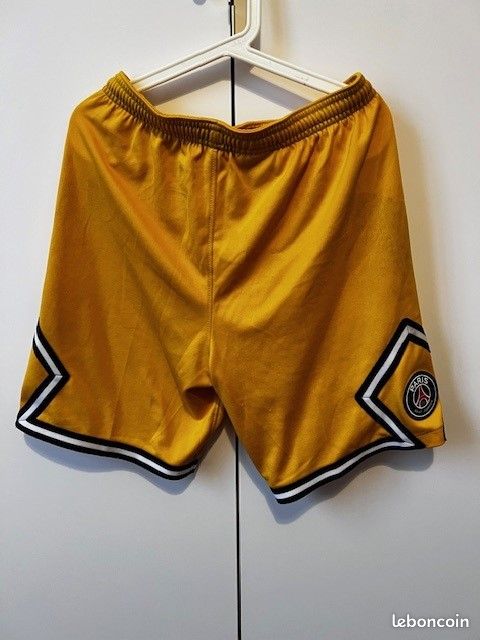 Maillot short PSG gardien édition Jordan Jaune taille L (147-158